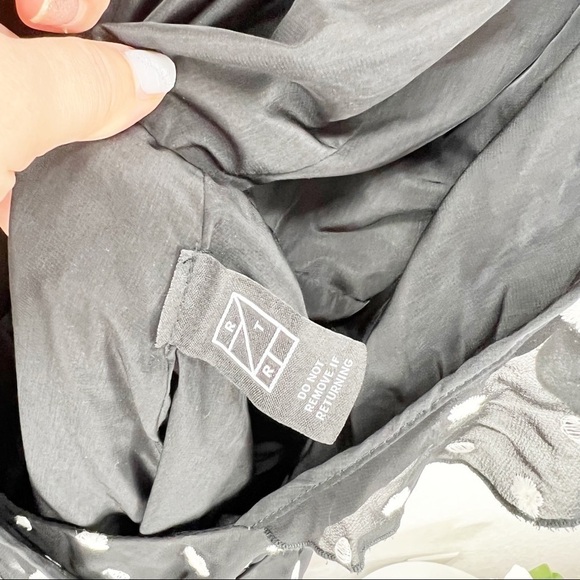 Hutch Georgia Black Embroidered Floral Dot Wrap Maxi Dress Size 0X - Picture 5 of 8